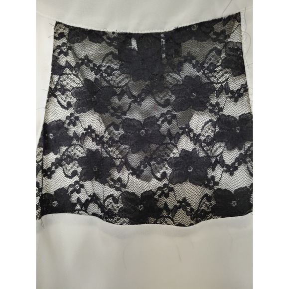Women's White Ruffle Sleeveless Lined Blouse w/ Black Lace Cutout Small - Picture 4 of 9